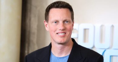 David Ellison has 6 big questions to answer now that his Paramount-Skydance deal is done