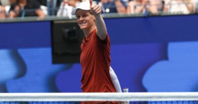 Jannik Sinner of Italy celebrates defeating Vit Kopriva of the Czech Republic in their men's singles first round tennis match on day three of the US Open tennis tournament at the USTA Billie Jean King National Tennis Center in New York City on August 26, 2025. (Photo by TIMOTHY A. CLARY / AFP)