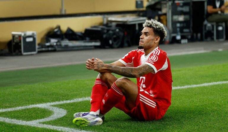 Luis Diaz reacts.