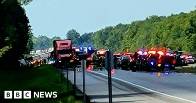 Five dead in bus crash after Niagara Falls tour