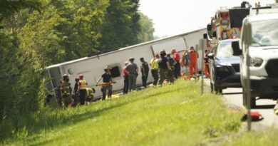 Foreign nationals among 5 killed in New York state tour bus crash