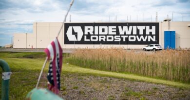 Signage outside Lordstown Motors Corp. headquarters in Lordstown, Ohio, U.S., on Saturday, May 15, 2021. Lordstown Motors Corp. is scheduled to release earnings figures on May 24. Photographer: Dustin Franz/Bloomberg