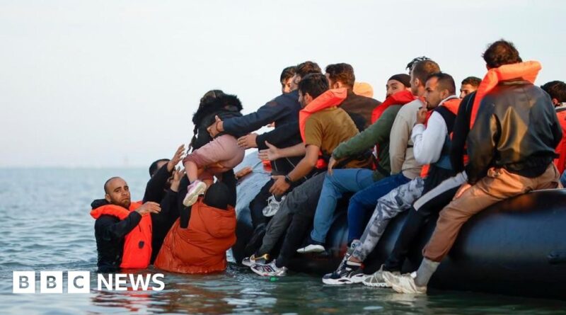 Government pledges extra £100m funding to tackle people smuggling