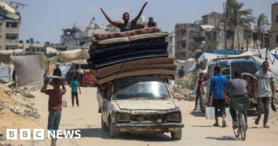 Hamas agrees to new Gaza ceasefire proposal, source in group says