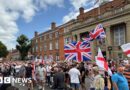 Hundreds join anti-immigration protest in Nuneaton