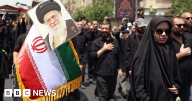 Iran nuclear: UK, France and Germany move to reimpose UN sanctions