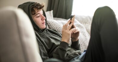 Leaked Meta AI rules show chatbots were allowed to have romantic chats with kids | TechCrunch