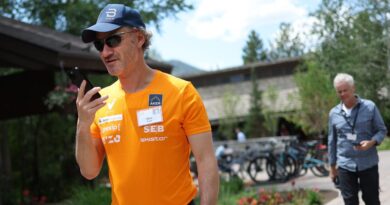 Palantir CEO Alex Karp calls a job at his company 'by far the best credential in tech.' We asked recruiters if they agree.
