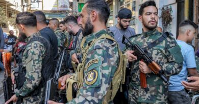 Palestinian camps in Lebanon begin disarming