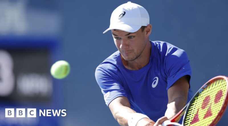 Polish tennis star meets fan after US Open hat snatching viral video