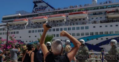 Pro-Palestinian tourist ship protests irk Greek govt