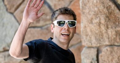Sam Altman says the AI talent war is a bet that a 'medium-sized handful of people' will make superintelligence breakthroughs