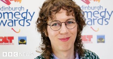 Sam Nicoresti is first trans comedian to win best show in Edinburgh Comedy Awards