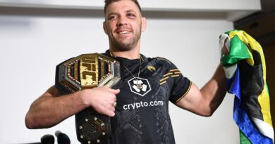 UFC 319: Du Plessis Vs. Chimaev Full Fight Card Betting Odds