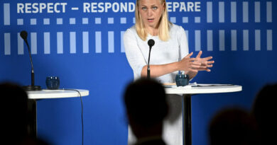 US should impose sanctions on Russia, Finland's Valtonen says