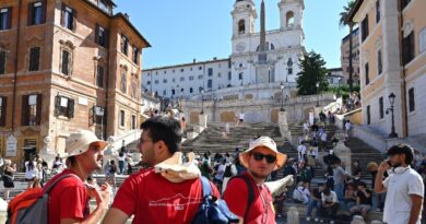 Up to a million young Catholics expected for grand Pope Leo vigil