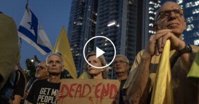 Video: I.D.F. Pilots Protest War in Gaza Outside Israeli Military Headquarters