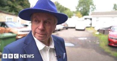 'I've seen more sheriffs than Robin Hood' - showman fights eviction from family home