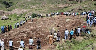 'Tears and pain' after deadly Sudan landslide