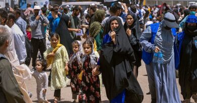Afghanistan: Lifesaving services cut as Taliban bars women aid workers