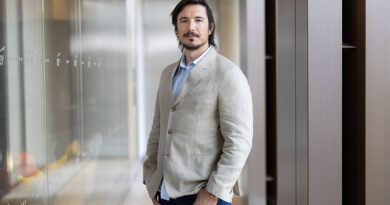 Robinhood embraces copy trading after warning competitors about regulatory risks | TechCrunch