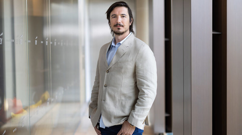 Robinhood embraces copy trading after warning competitors about regulatory risks | TechCrunch