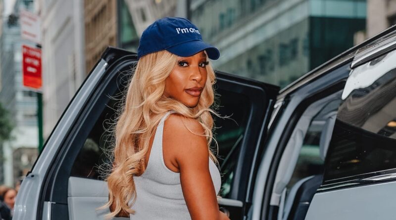 Serena Williams raised a $111 million fund in a bubble. Here's how she's navigating venture's new reality.