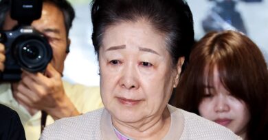 South Korean prosecutors seek arrest of ‘Moonies’ leader in bribery probe