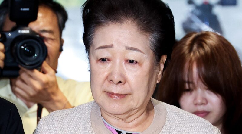 South Korean prosecutors seek arrest of ‘Moonies’ leader in bribery probe