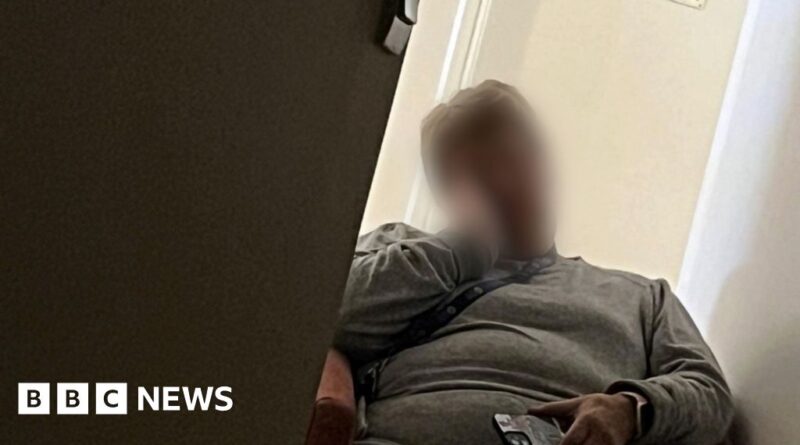 Staff photographed sleeping at 'unsafe' York eating disorder unit
