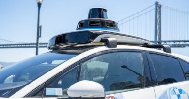 TechCrunch Mobility: The two robotaxi battlegrounds that matter | TechCrunch