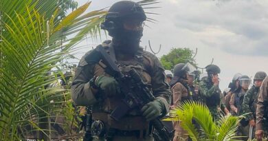 Thai forces fire rubber bullets, tear gas in clash with Cambodian villagers