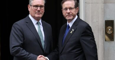 UK's Starmer hosts Israeli president for tense visit
