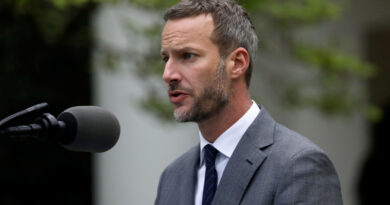 US officials hold talks in Kabul over Americans detained in Afghanistan
