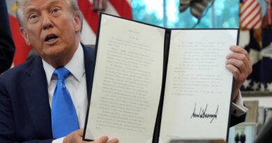 US says $100,000 fee for H-1B visas will not apply to existing holders