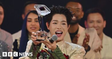Vietnamese singer Duc Phuc wins Russia’s Intervision song contest