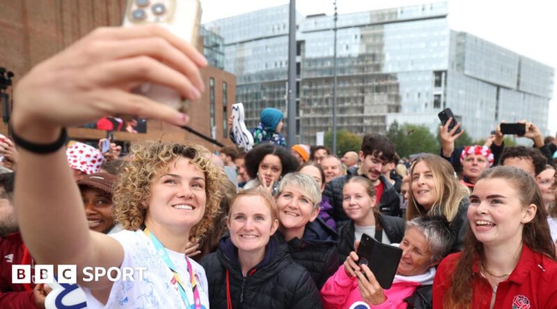 Women's Rugby World Cup: Can Red Roses build legacy with win?