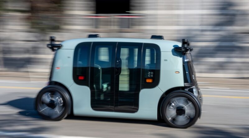 Zoox asks federal regulators for exemption to launch a commercial robotaxi service | TechCrunch