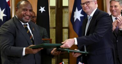 Australia, Papua New Guinea sign mutual defence treaty