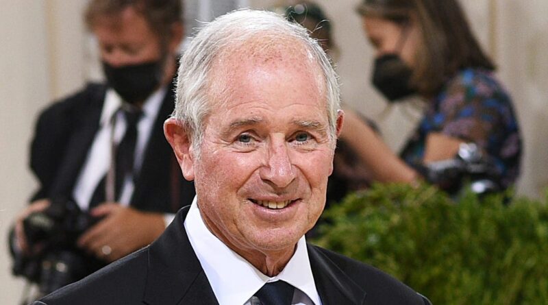 Blackstone's Steve Schwarzman says efforts to link credit crackups to private credit are 'misinformation'