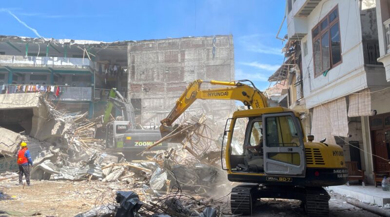Death toll from Indonesia school collapse rises to 14 as more victims found