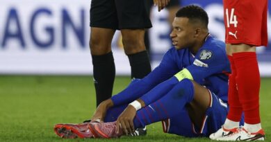 France lose Mbappe for Iceland after injury in Azerbaijan World Cup win