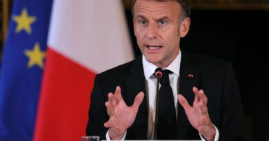 France’s Macron unveils new government ahead of budget deadline