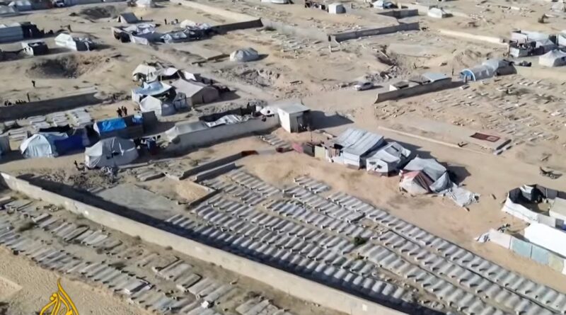 Graveyards are now last option shelters in Gaza for Palestinians amid ruins