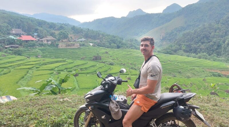 I left a stressful job in Hawaii and moved to Vietnam. It's been 6 years, and I have no plans to move back to the US.