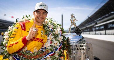 Indy 500 champ Alex Palou, 28, hates running, does CrossFit, and relies on this recovery method to stay race-ready