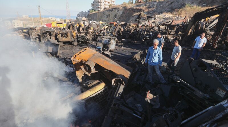 Intensive Israeli air strikes kill one, injure seven in southern Lebanon