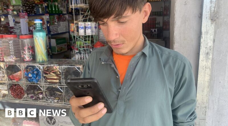Internet access returns to Afghanistan after Taliban blackout