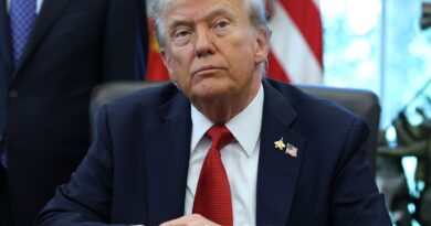 Is it legal for Trump to put his picture on US Mint dollar coin?