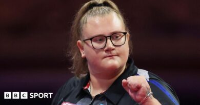 Beau Greaves clenches her fist in celebration